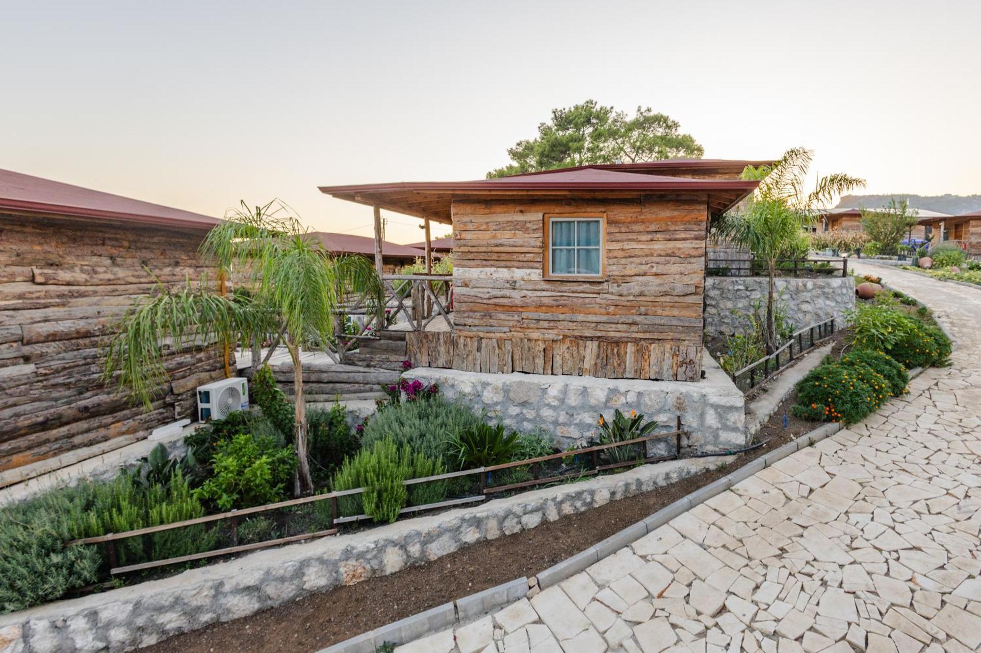 Kadir'S Eco Life Hotel Kumluca Bagian luar foto